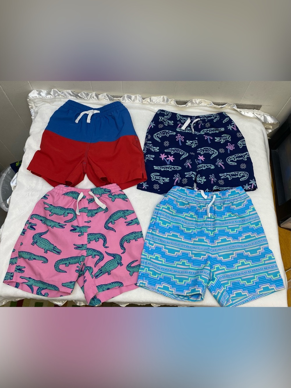 chubbies swim trunks/shorts toddler boys size 5T BUNDLE OF 4